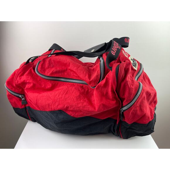 Vintage MARLBORO Red Black Duffle Bag Strap +Removable Backpack Memorabilia RARE - Picture 1 of 13